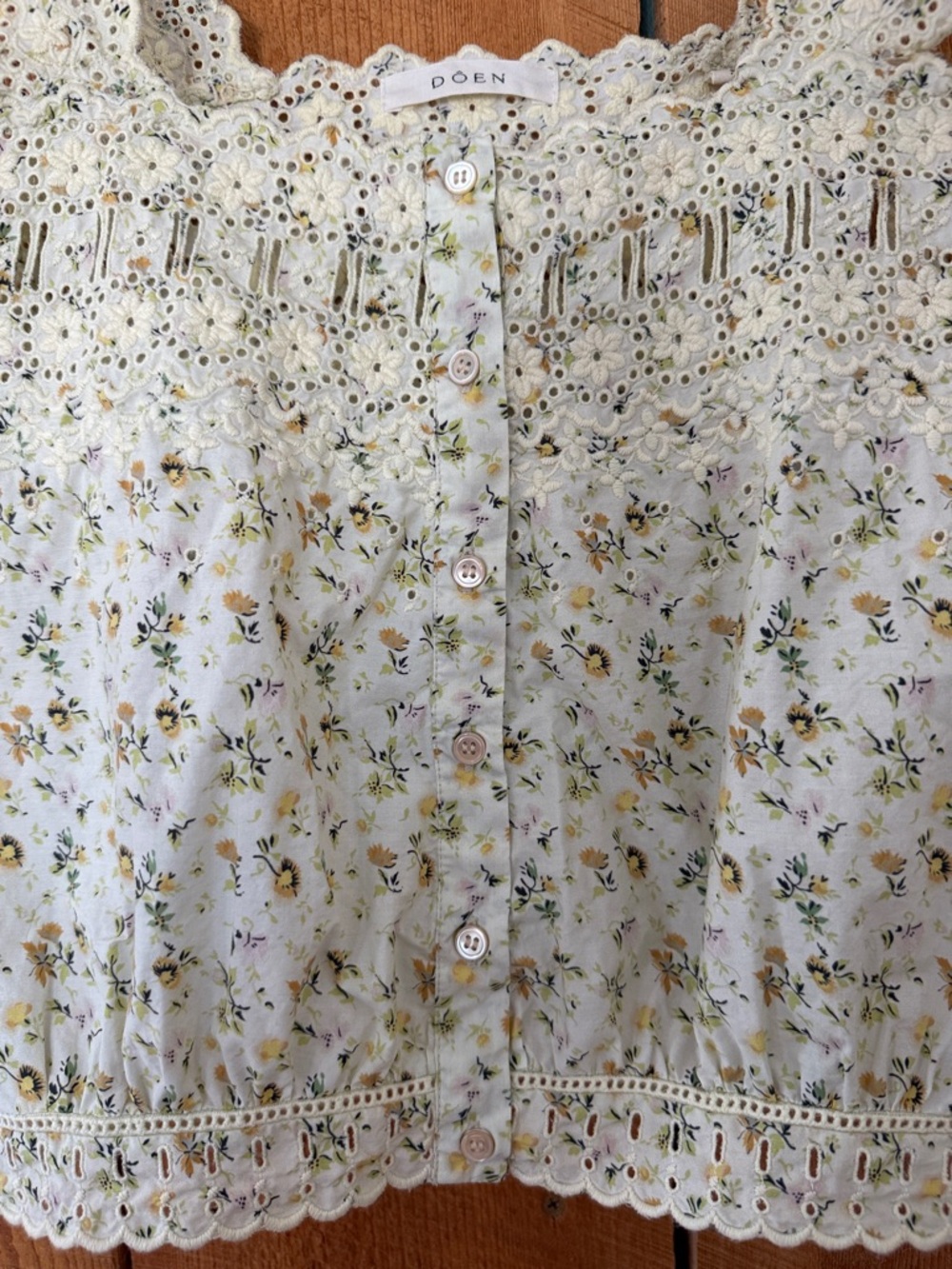 DOEN << ESTELLE TOP IN MOSS PAPILLON FLORAL - Picture 13 of 14